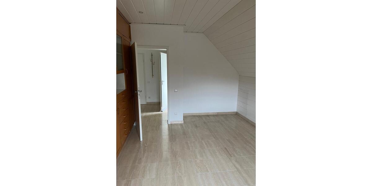 Maisonettenwohnung Düsseldorf Stadtbezirk 6 - 3 Zimmer, 67 m&sup2;, 1.100&euro; | Angebot:26335321