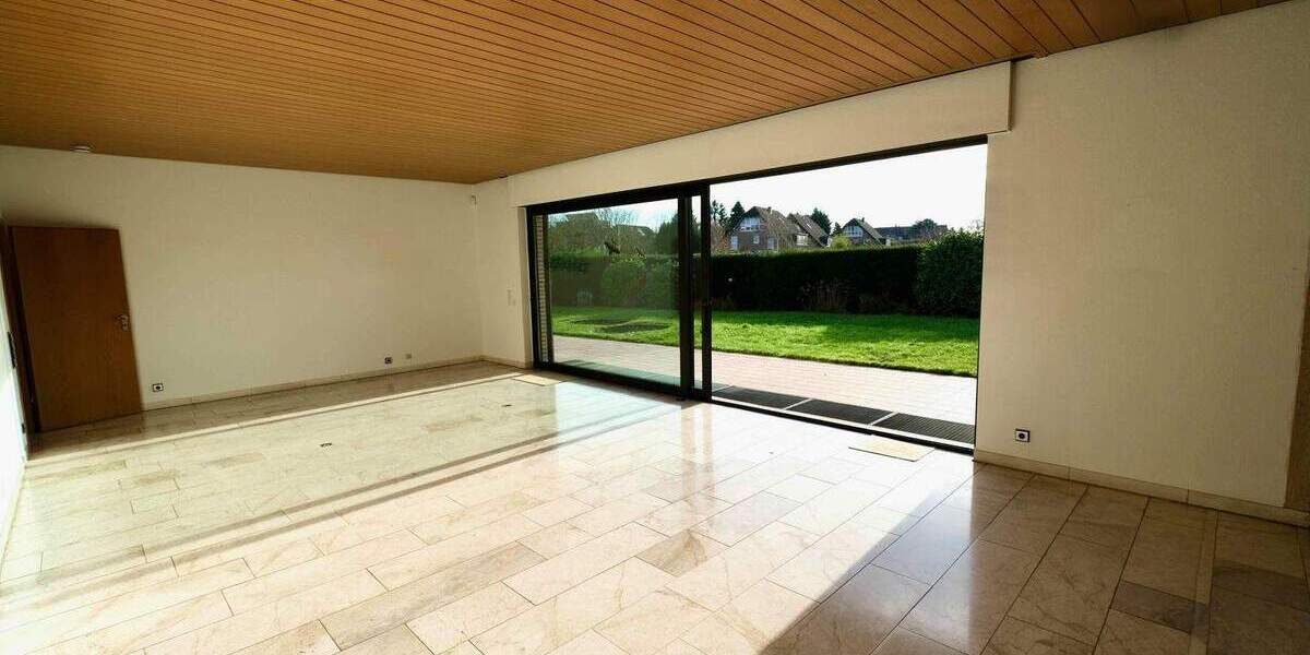 Premium-Grundstück mit Architektenbungalow und unverbaubarem Blick in Meerbusch-Büderich! 5 zimmer