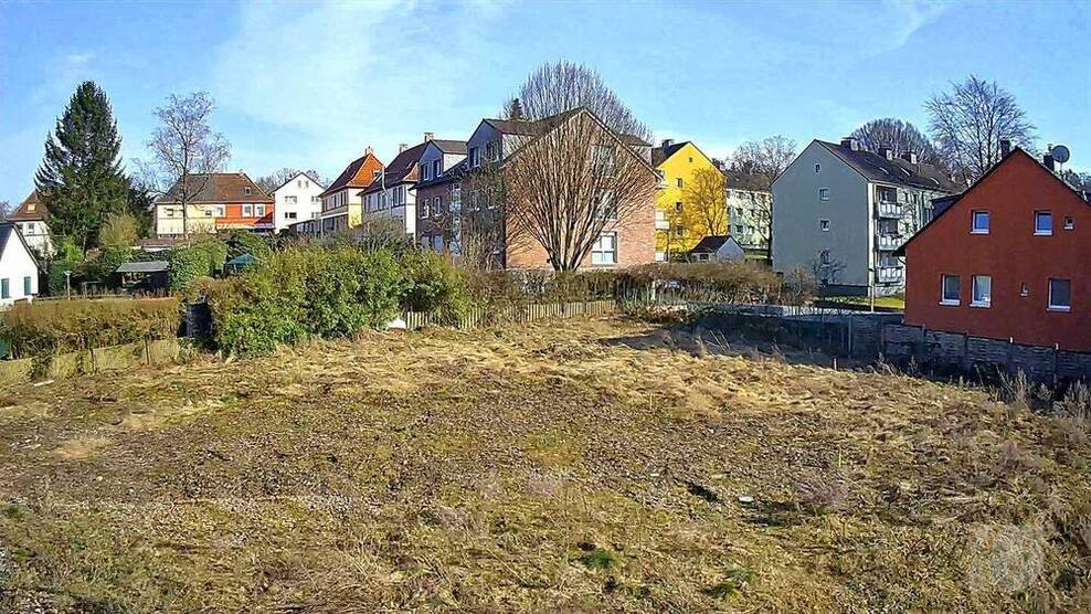 Baugrundstück in Solingen Meigen, ideal für eine Doppelhaushälfte.