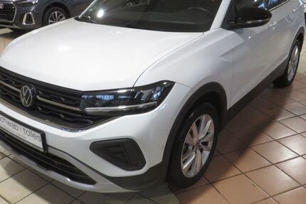 VW T-Cross 15.597 km 28.445 &euro; Neuss 41469