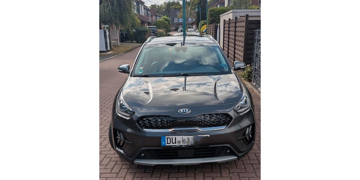 Kia Niro 93.000 km 17.900 &euro; Duisburg 47259