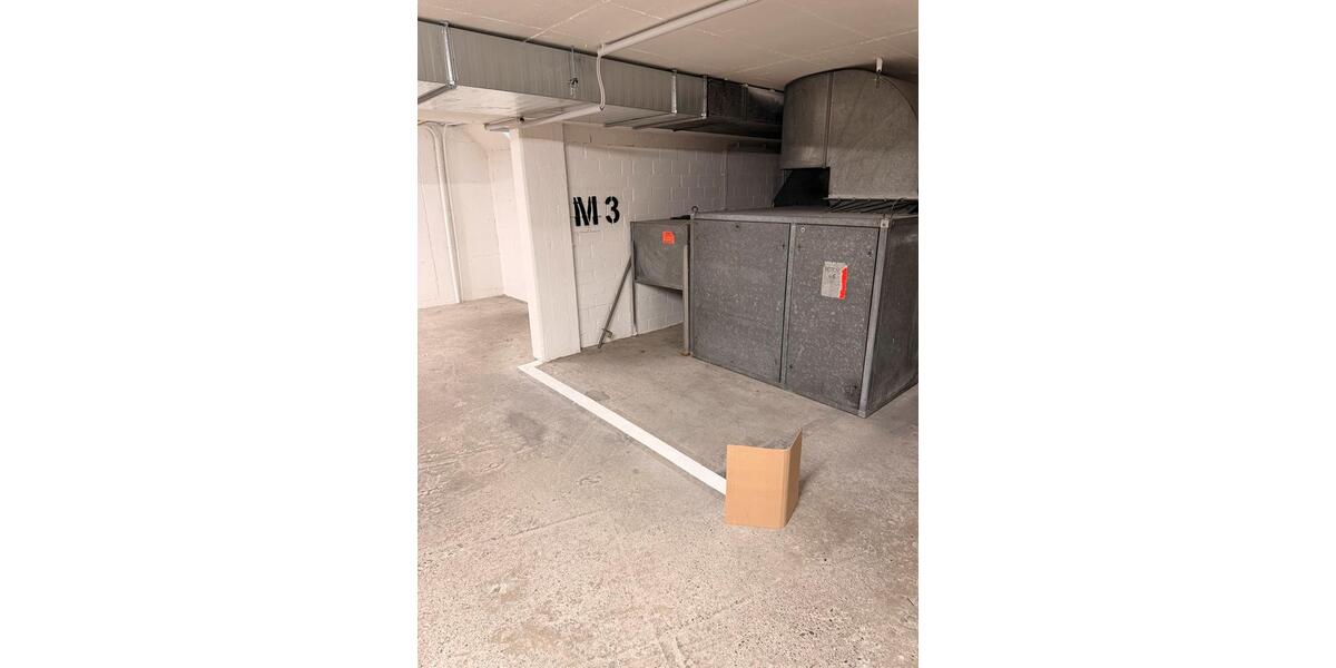 Garagen / Stellplätze Düsseldorf Derendorf - 60&euro; | Angebot:23388292