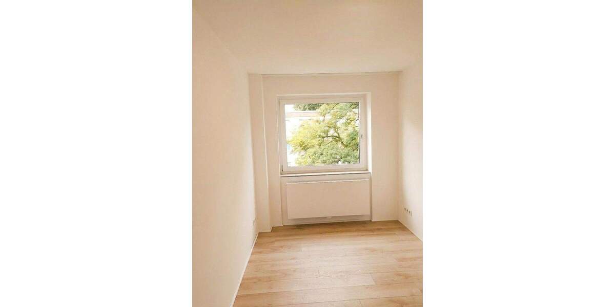 Etagenwohnung Düsseldorf Unterbach - 4 Zimmer, 102 m&sup2;, 375.000&euro; | Angebot:25906556