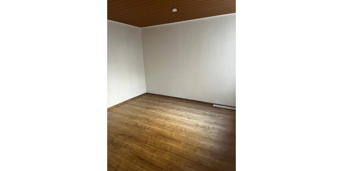 Erdgeschoßwohnung Krefeld - 2 Zimmer, 51 m&sup2;, 715&euro; | Angebot:25656584