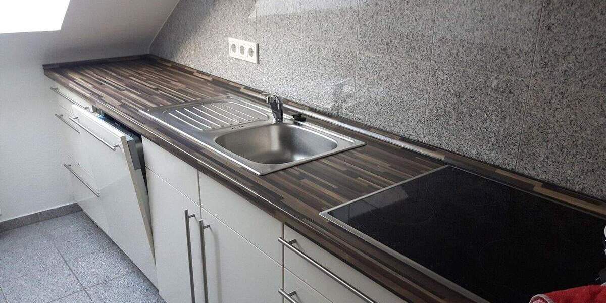 MFH Ratingen Mitte, 14 Wohnungen 790 qm Wfl., 6 Garagen, 3 Stellplätze zimmer