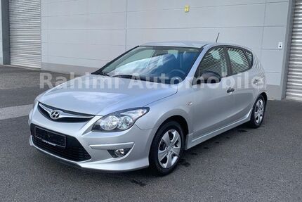 Hyundai i30 123.000 km 5.300 &euro; Mönchengladbach 41066