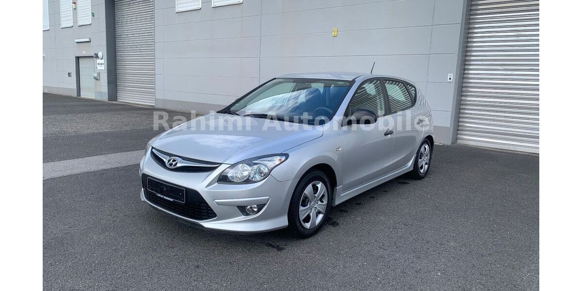 Hyundai i30 123.000 km 5.300 &euro; Mönchengladbach 41066