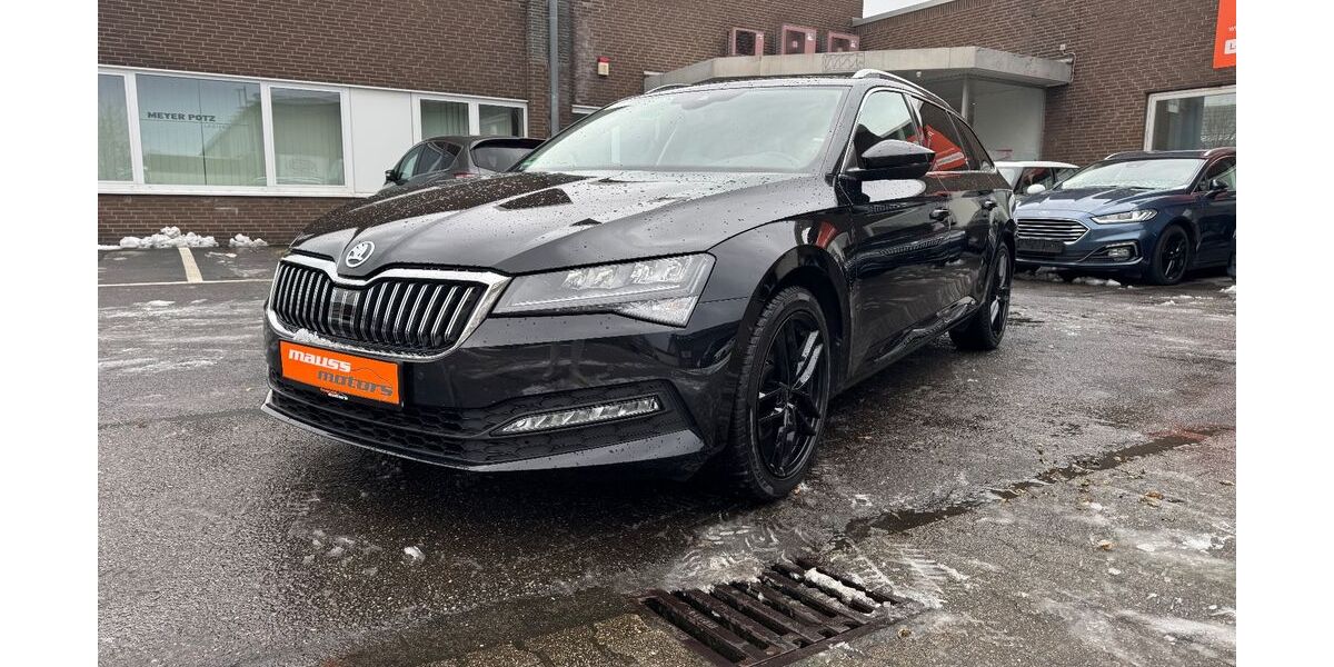 Skoda Superb 71.100 km 23.880 &euro; Düsseldorf 40549
