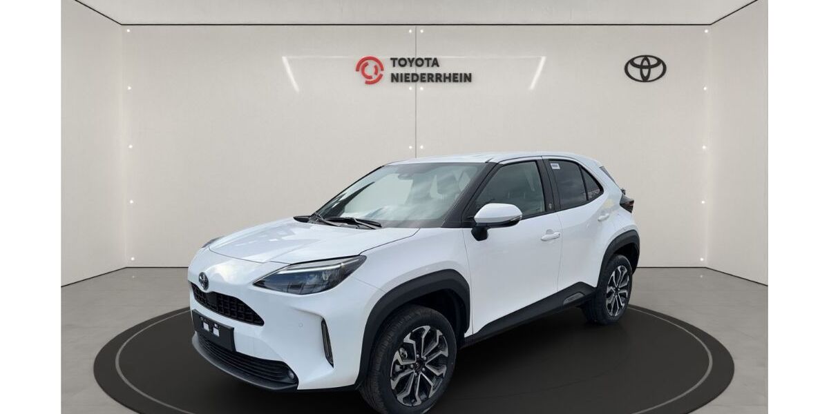 Toyota Yaris Cross 5.000 km 29.485 &euro; Krefeld 47809