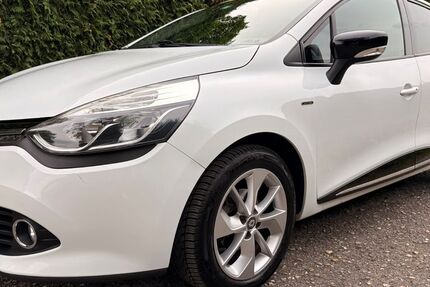 Renault Clio 167.600 km 3.950 &euro; Krefeld 47802