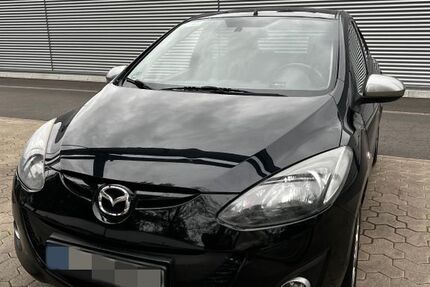 Mazda 2 142.000 km 4.250 € Düsseldorf 40213