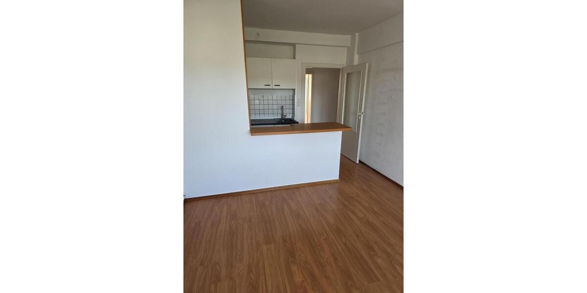 Etagenwohnung Düsseldorf Stadtbezirk 3 - 6 Zimmer, 49 m&sup2;, 850&euro; | Angebot:25305563