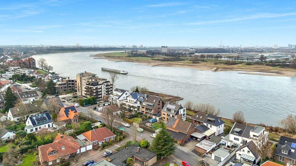 Exklusive 3-Zimmer-Terrassenwohnung mit Tiefgarage in direkter Rheinnähe 3 zimmer