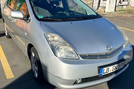 Toyota Prius 291.200 km 3.290 &euro; Düsseldorf 40229