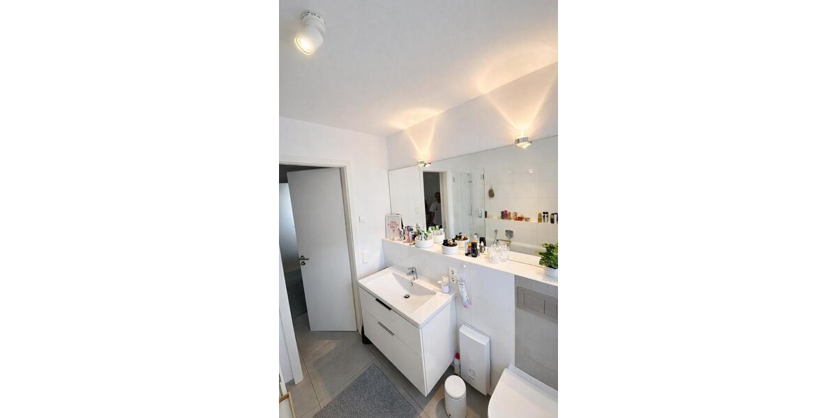 Erdgeschoßwohnung Solingen Wald - 2 Zimmer, 60 m&sup2;, 1.100&euro; | Angebot:25417282