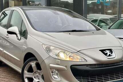 Peugeot 308 120.000 km 7.490 &euro; Oberhausen 46049