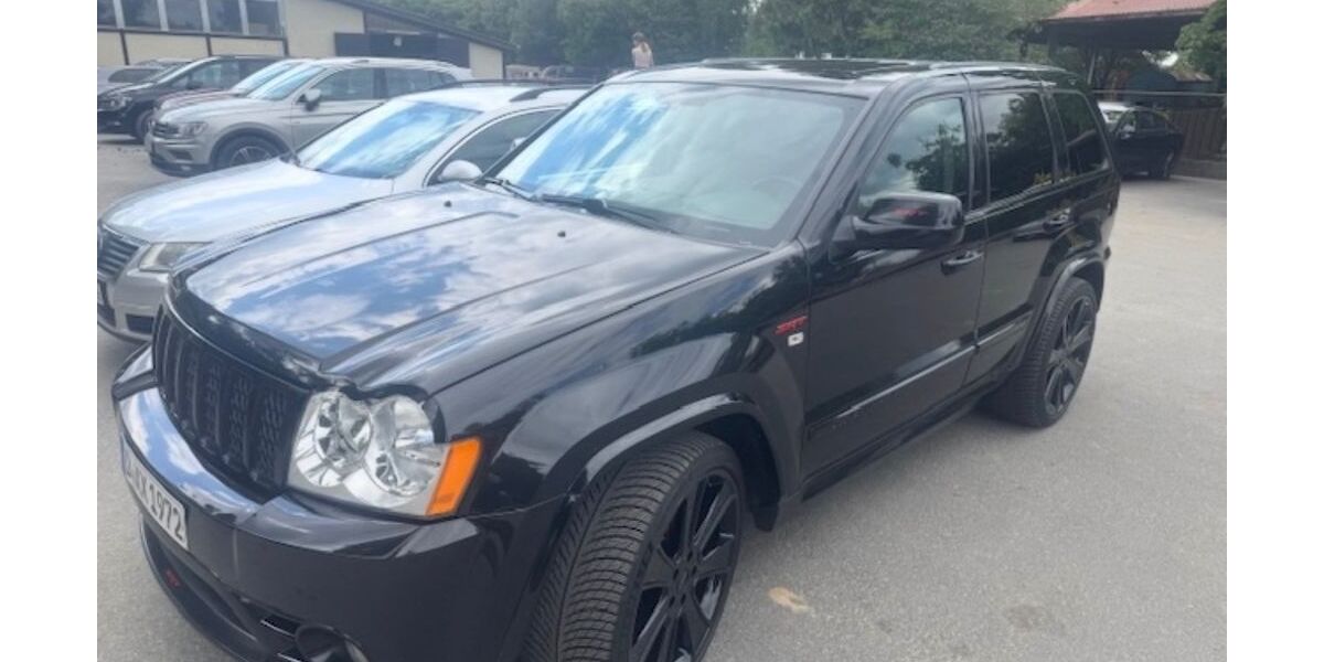 Jeep Grand Cherokee 189.000 km 14.900 &euro; Düsseldorf 40472