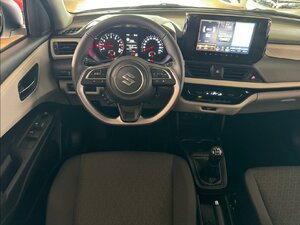 Suzuki Swift 1.2 Dualjet Hybrid 61 kW AllGrip Club 3.360 km 19.490 € HAAN 42781