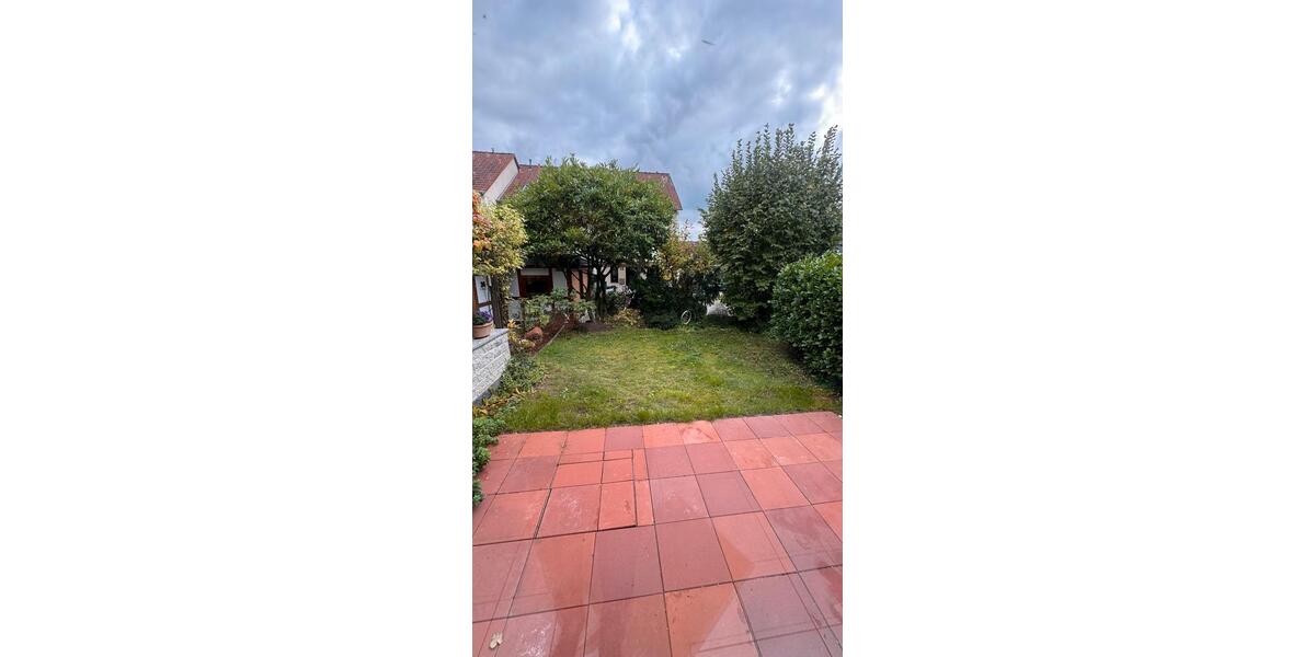 Reiheneckhaus am See mit 2x Garten, Einbauküche und Carport 5 zimmer