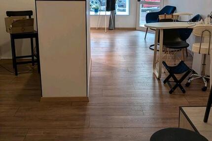 Bezugsfreies Ladenlokal in Krefeld Zentrum zimmer