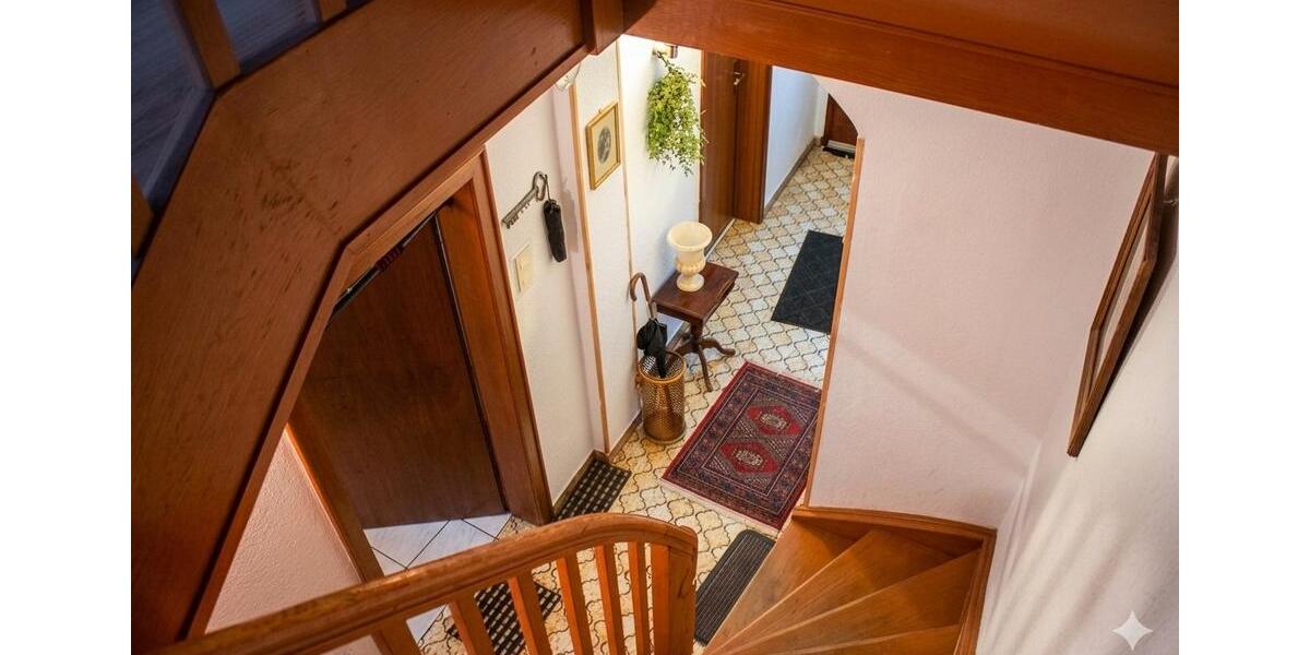 Reihenhaus Bedburg - 10 Zimmer, 176 m&sup2;, 417.000&euro; | Angebot:26921792