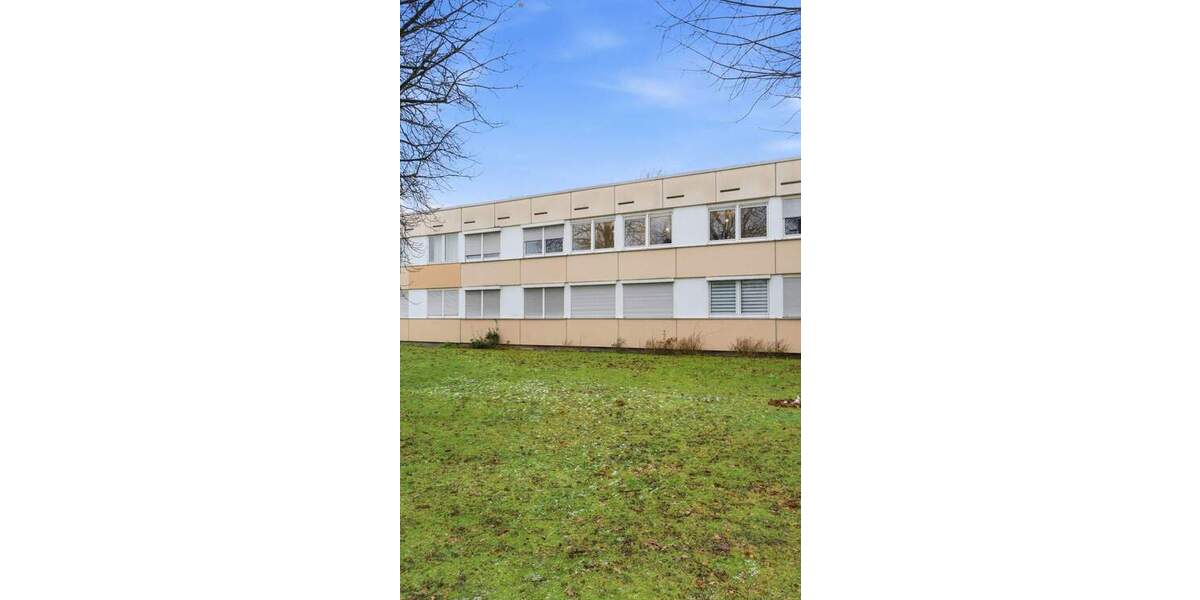 Renovierte 4-Zimmer-Wohnung mit Loggia – sofort frei & perfekt für Familien 4 zimmer