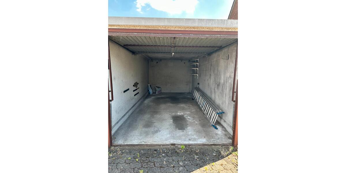 Reihenhaus Meerbusch Kierst - 5.5 Zimmer, 135 m&sup2;, 1.700&euro; | Angebot:26358631