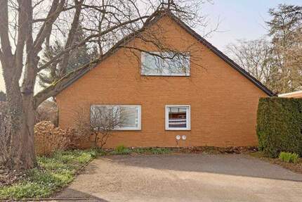 Haus Moers Utfort - 5 Zimmer, 203 m&sup2;, 379.000&euro; | Angebot:25684460