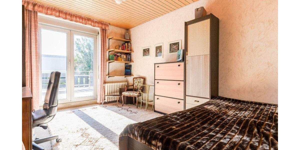 Reihenmittelhaus Leverkusen Rheindorf - 5 Zimmer, 151 m&sup2;, 449.000&euro; | Angebot:23986779