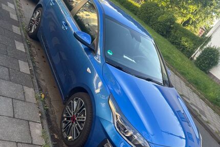Kia ceed / Ceed 72.000 km 12.800 &euro; Düsseldorf 40468