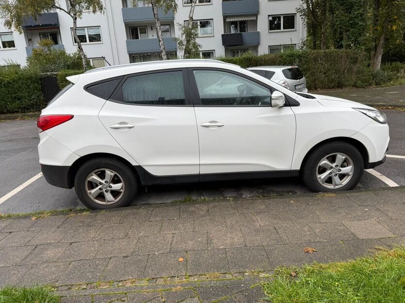 Hyundai ix35 82.000 km 9.900 € Hilden 40724