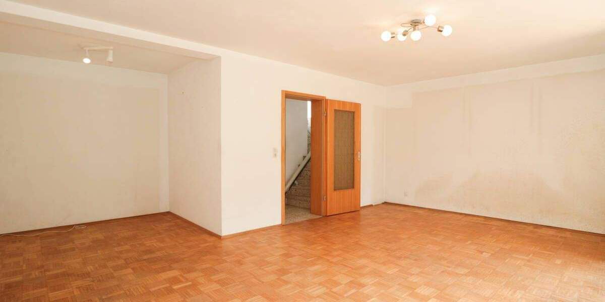Reihenendhaus Grevenbroich/Langwaden Langwaden - 6 Zimmer, 156 m&sup2;, 195.000&euro; | Angebot:25689623