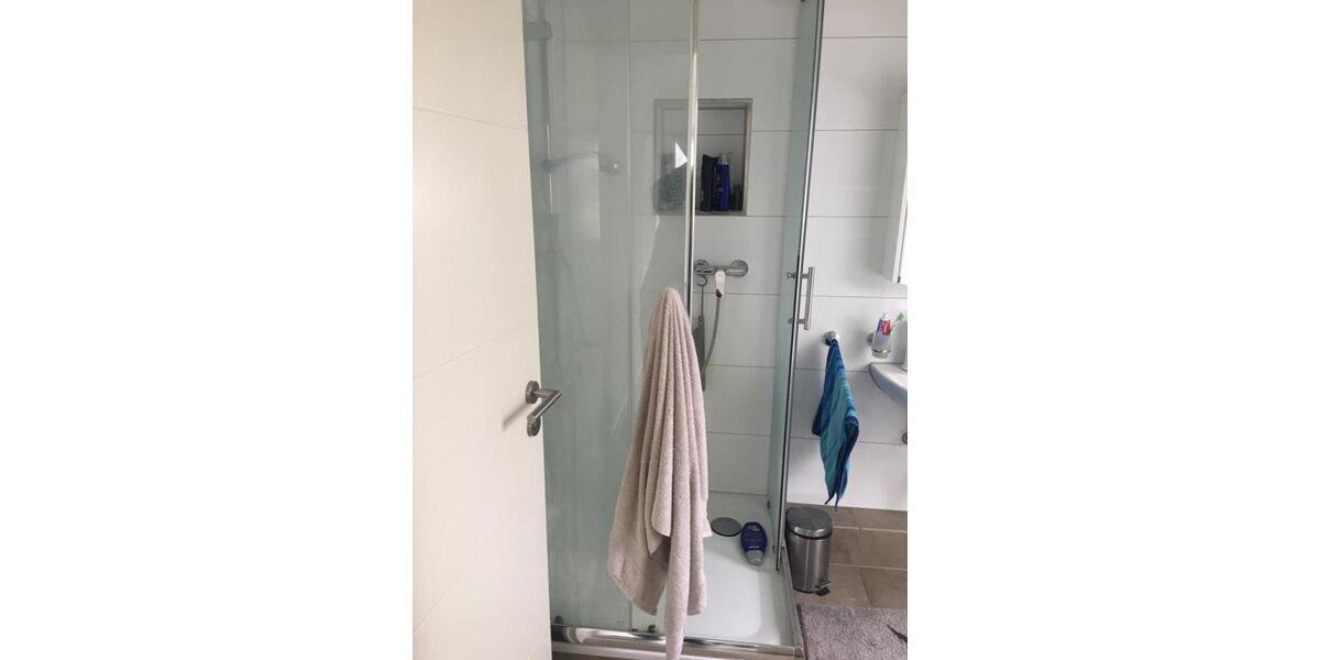 Dachgeschoßwohnung Ratingen Tiefenbroich - 2 Zimmer, 42 m&sup2;, 150.000&euro; | Angebot:18833422