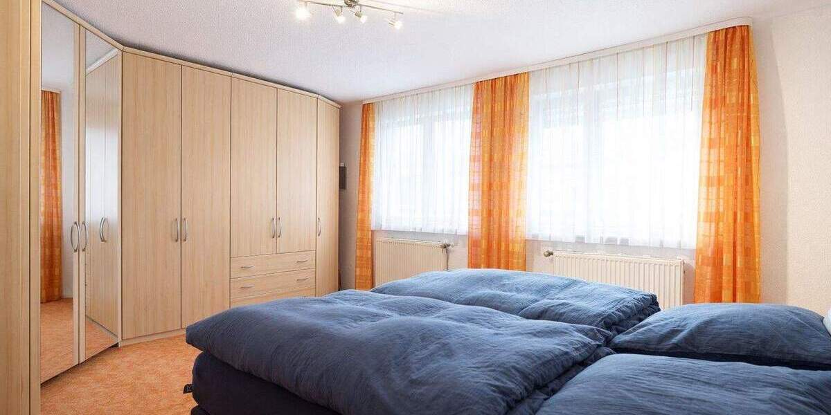 Reihenmittelhaus Krefeld / Uerdingen Uerdingen - 5 Zimmer, 122 m&sup2;, 398.000&euro; | Angebot:25800735