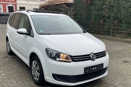 VW Touran 159.987 km 9.000 &euro; Mönchengladbach 41061