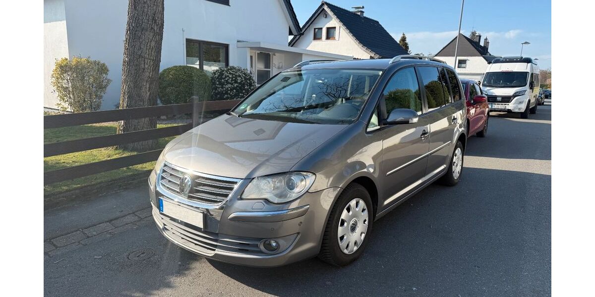 VW Touran 160.000 km 6.900 &euro; Ratingen 40883