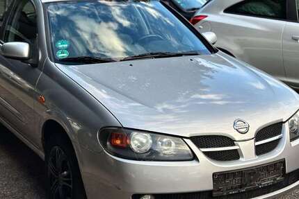 Nissan Almera