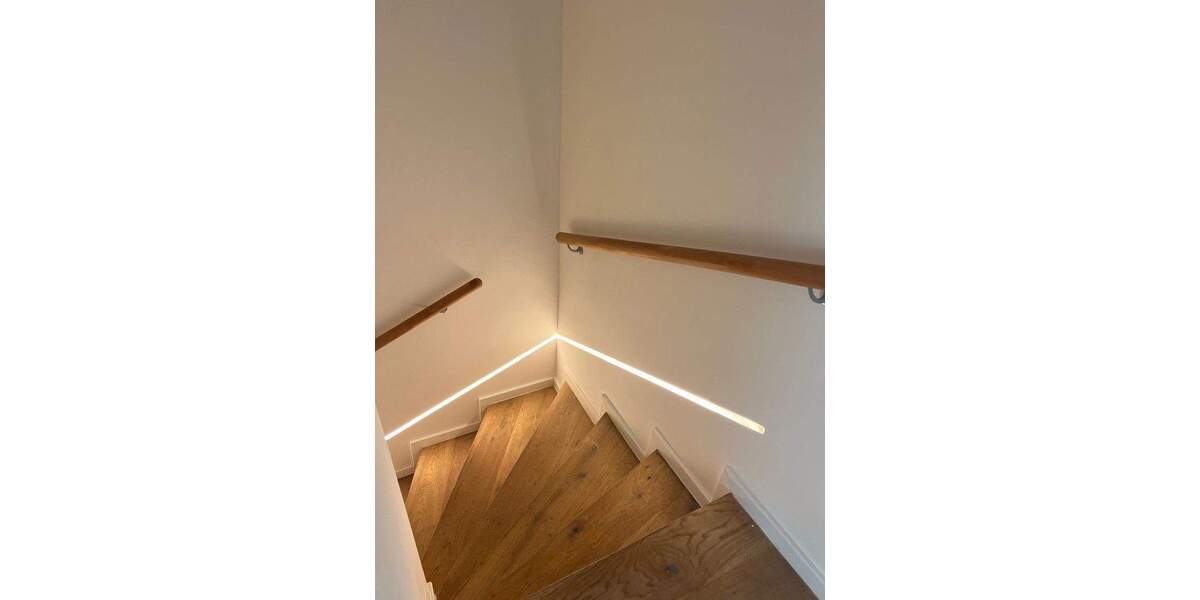 Investoren aufgepasst! Geräumige Doppelhaushälfte mit gehobener Innenausstattung in Meerbusch 6 zimmer