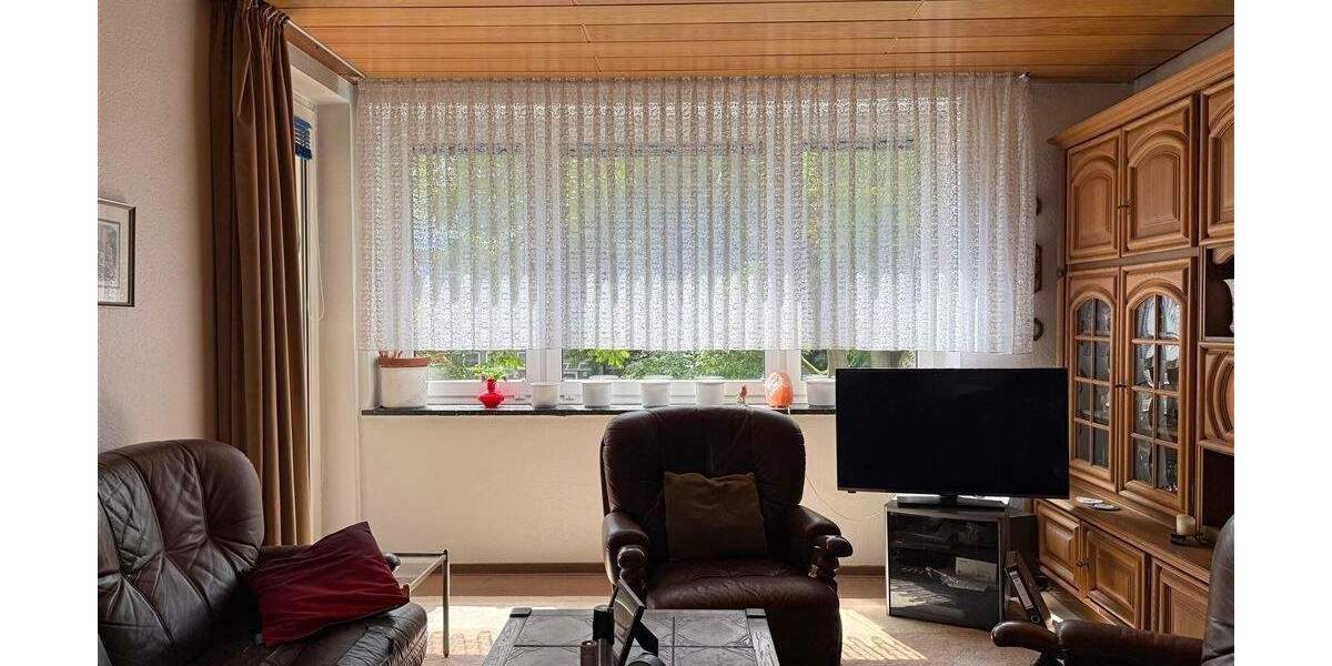 Charmante, freie, 3-Zimmer-Wohnung mit viel Potential in ruhiger, grüner Lage! 3 zimmer