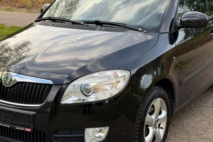 Skoda Fabia 153.300 km 2.499 &euro; Oberhausen 46045