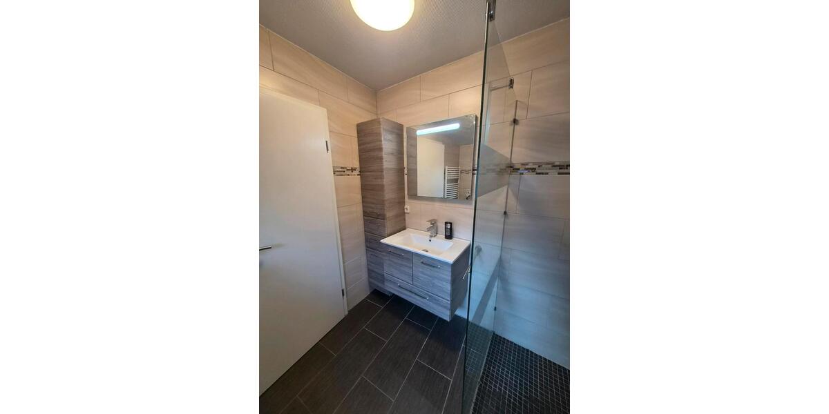 Reihenhaus Mönchengladbach West - 7 Zimmer, 150 m&sup2;, 329.000&euro; | Angebot:27223310