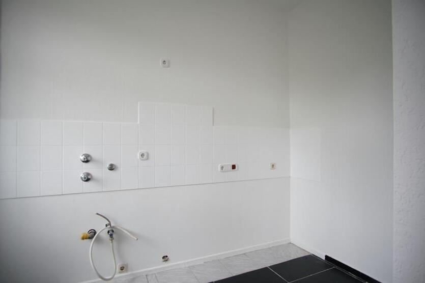 'Stadtnah und Bezahlbar: Erdgeschoss-Wohnvergnügen!' zimmer