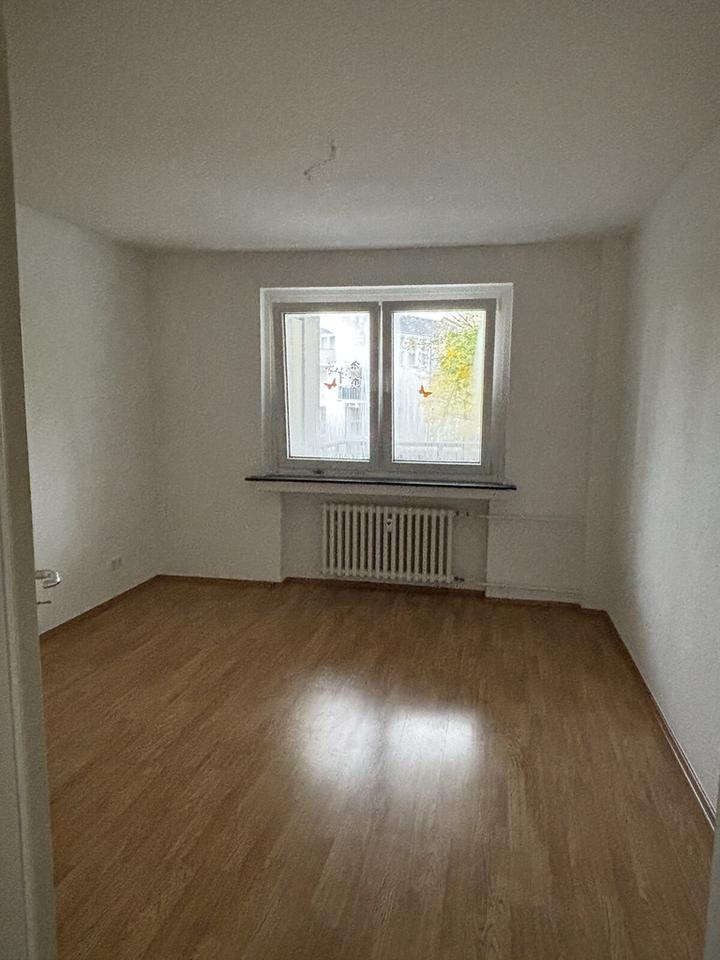 Bezugsfertige Wohnung - Einfach Möbel rein und Füße hoch! zimmer
