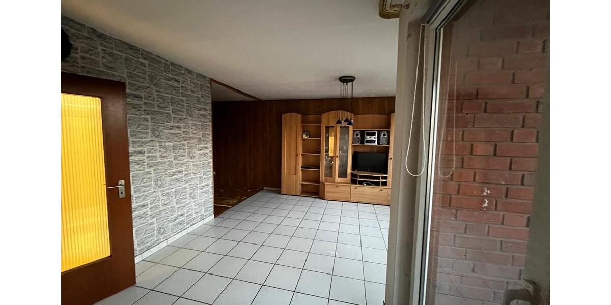 Schön geschnittenes Appartement mit Balkon 