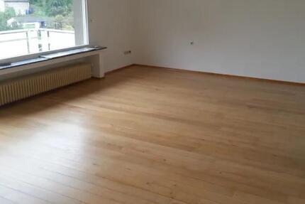Wohnung Solingen - 5 Zimmer, 125 m&sup2;, 1.200&euro; | Angebot:25852007