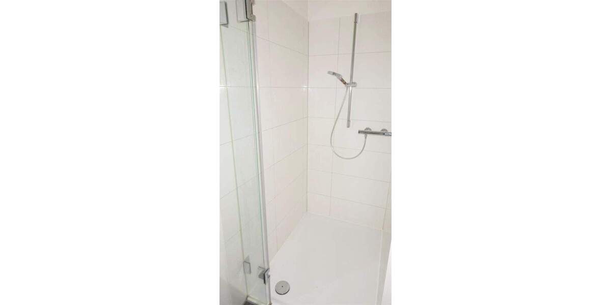 Etagenwohnung Mönchengladbach Stadtmitte - 2 Zimmer, 65 m&sup2;, 873&euro; | Angebot:25778926