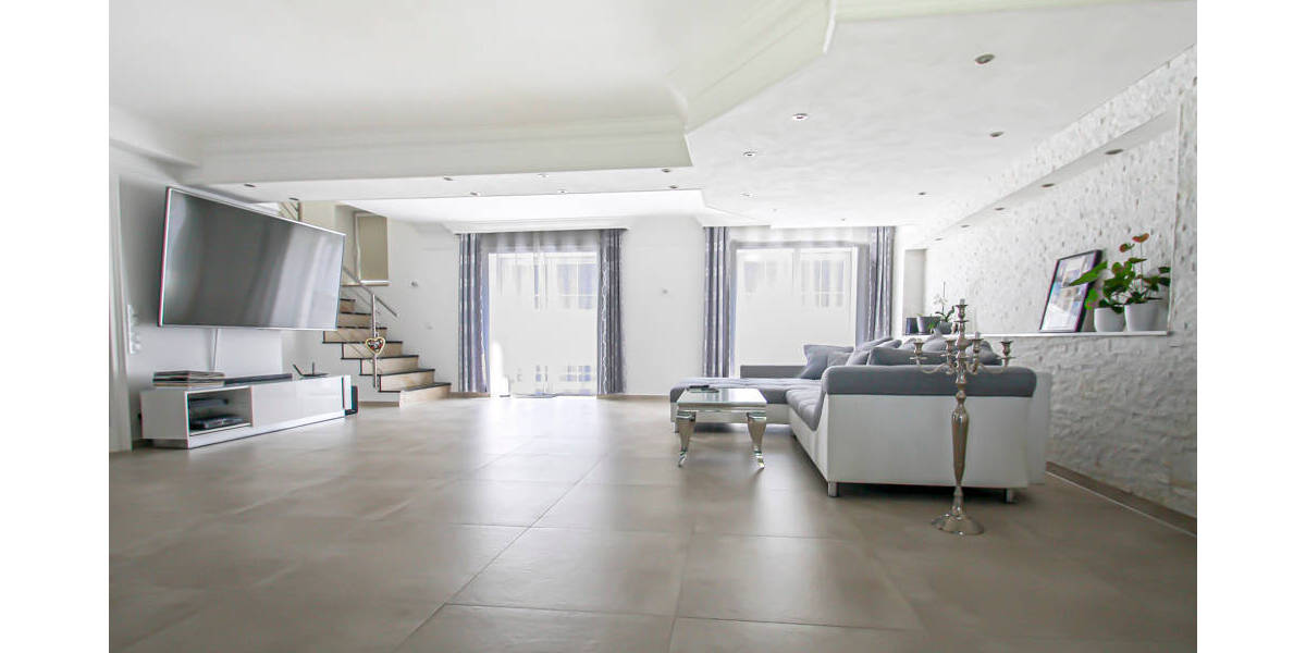 Einfamilienhaus Willich - 7 Zimmer, 331 m&sup2;, 899.750&euro; | Angebot:26917002