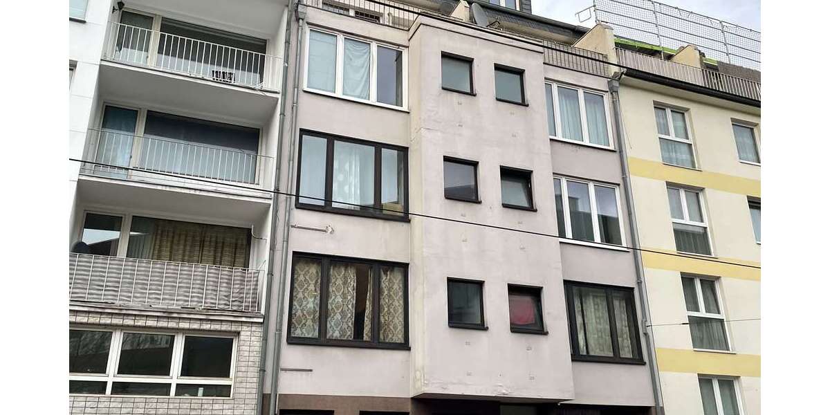 Einfamilienhaus Düsseldorf Stadtmitte - 28 Zimmer, 585 m&sup2;, 1.750.000&euro; | Angebot:27408426
