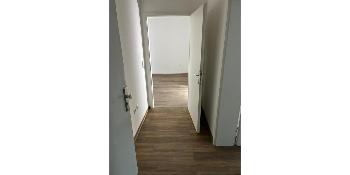 2-Zimmer-Wohnung mit Balkon & neuer Einbauküche 2 zimmer
