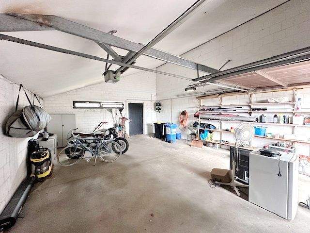 Einfamilienhaus Mönchengladbach Venn - 9 Zimmer, 236 m&sup2;, 649.000&euro; | Angebot:25704611
